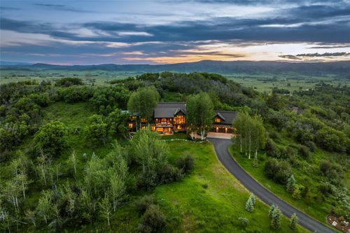 33855 Canyon Ct, Steamboat Springs, CO, 80487-8709 | Card Image