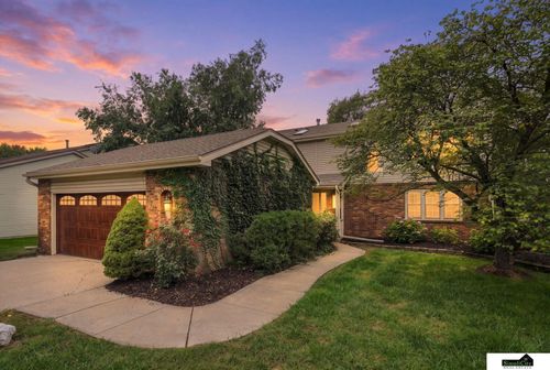 3749 S 78th St, Lincoln, NE, 68506-4711 | Card Image