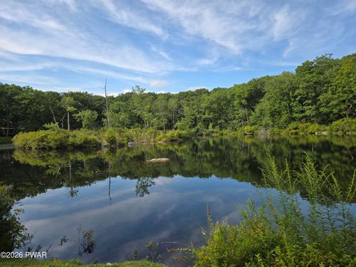 112 Ledgeway Lane, Lords Valley, PA, 18428 | Card Image