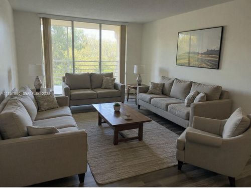 apt-413-3070 Nw 48th Ter, Lauderdale Lakes, FL, 33313-7255 | Card Image