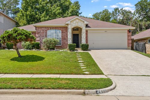 4415 Malvern Hill Rd, Grand Prairie, TX, 75052-1674 | Card Image