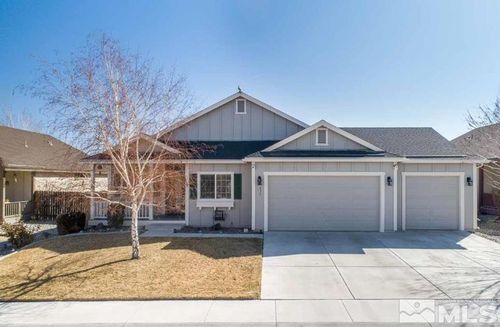 971 Iris Ln, Fernley, NV, 89408-8427 | Card Image