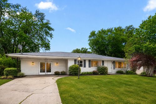 766 Fremont Rd, Valparaiso, IN, 46385-8732 | Card Image