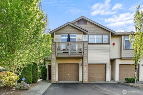 17610 134th Ln Se, Renton, WA, 98058-6817 | Card Image