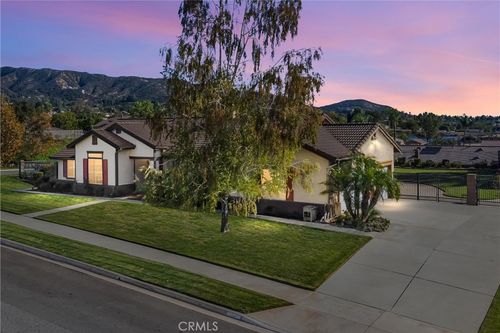 35377 Shade Tree Rd, Yucaipa, CA, 92399-9477 | Card Image