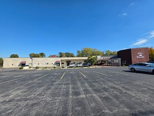 3307 Broadway St, Mount Vernon, IL, 62864-2347 | Card Image