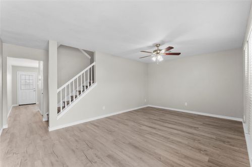 105-105 Green Isle Ave, Dickinson, TX, 77539-5797 | Card Image