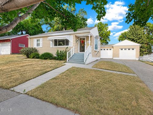 1715 6th Street N, Bismarck, ND, 58501 | Card Image