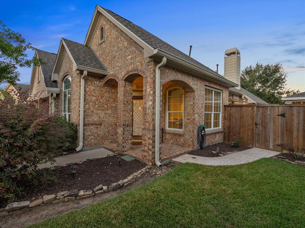 Cottonwood Creek Ln, League City, TX 77573