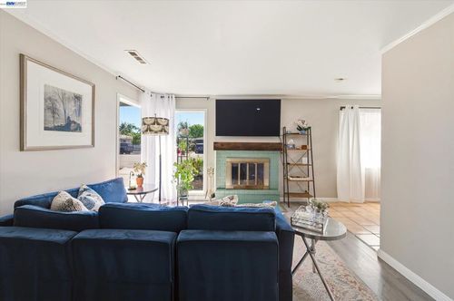 442 James St, Livermore, CA, 94551 | Card Image