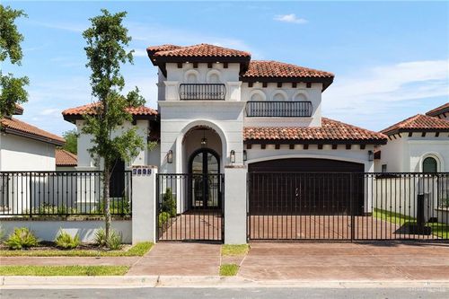 5008 Pecan Ave, McAllen, TX, 78501-3193 | Card Image