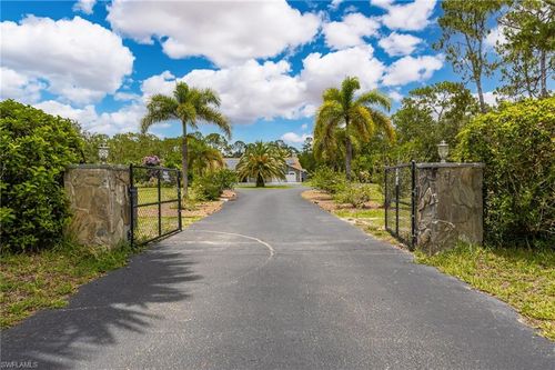 6011 Sea Grass Ln, NAPLES, FL, 34116-5431 | Card Image