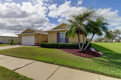 5220 Butterfly Shell Drive, House other with 3 bedrooms, 2 bathrooms and null parking in APOLLO BEACH FL | Image 2