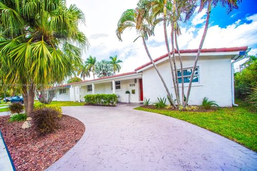 909 N 13th Ct, Hollywood, FL, 33019-3106 | Card Image