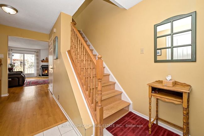 6106 Forestglen Cres, House other with 3 bedrooms, 3 bathrooms and 4 parking in Orleans ON | Image 4