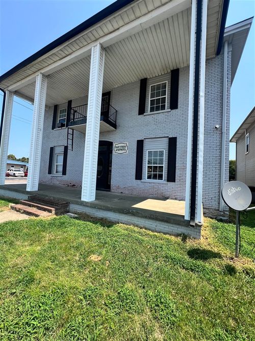 andamp-102-e-second-street-288 N Main Street, Russellville, KY, 42276 | Card Image