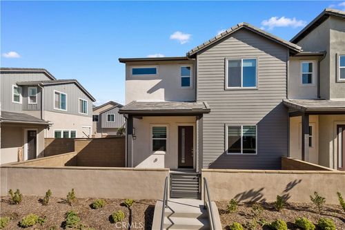 289 Shoveler, Irvine, CA, 92618-5926 | Card Image