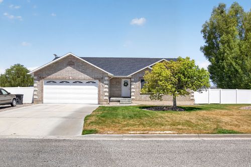 465 E 400 S, Centerfield, UT, 84622-7712 | Card Image