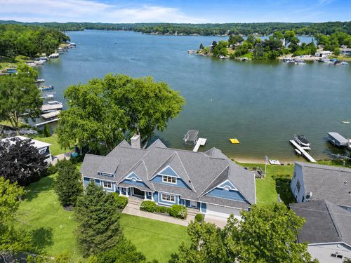 N7348 Krahn Dr, Whitewater, WI, 53190-4320 | Card Image