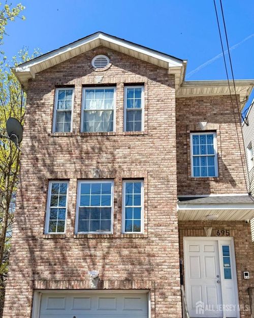 2-695 S 11th St, Newark, NJ, 07103-1709 | Card Image