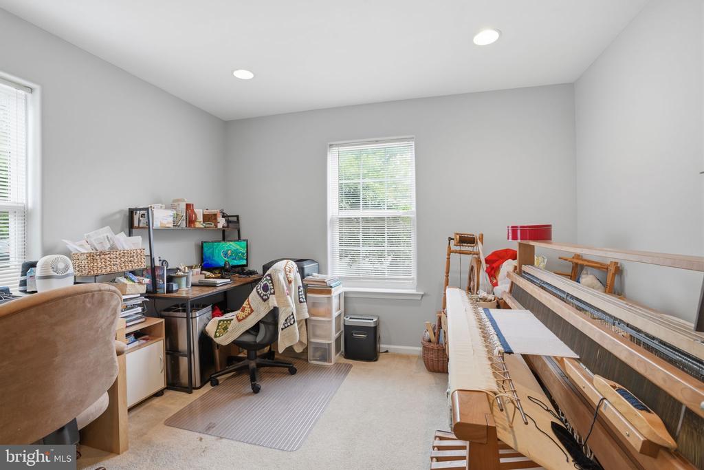 Residential in SELLERSVILLE 5