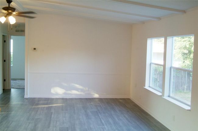 Living Area | Image 25