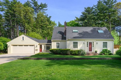494 Cushing, Hingham, MA, 02043 | Card Image