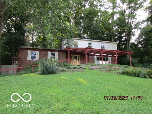 2340 N Egbert Rd, Martinsville, IN, 46151-6373 | Card Image
