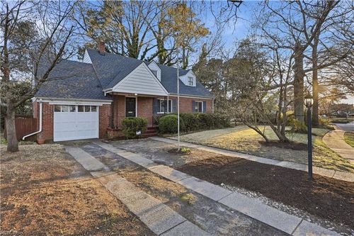 1041 Manchester Ave, Norfolk, VA, 23508-1242 | Card Image