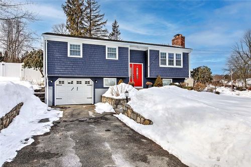 8 Surrey Ln, West Warwick, RI, 02893-3308 | Card Image