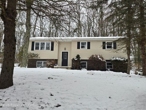 39 Bentwood Rd, Drums, PA, 18222-1513 | Card Image