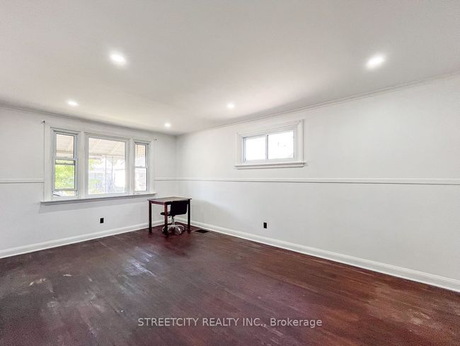 116 Sterling St, House other with 3 bedrooms, 1 bathrooms and 2 parking in London ON | Image 10