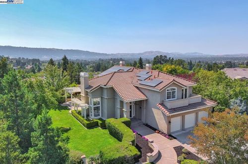 3650 Locke Ct, Pleasanton, CA, 94566-7567 | Card Image