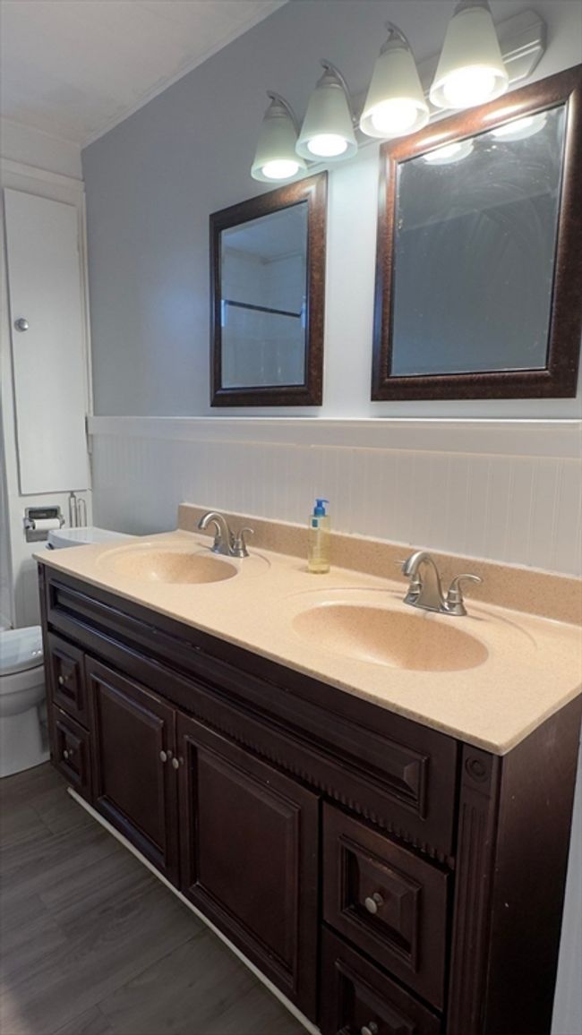 APT-3 - 239 Forest Ave, Condo with 3 bedrooms, 1 bathrooms and 2 parking in Brockton MA | Image 6