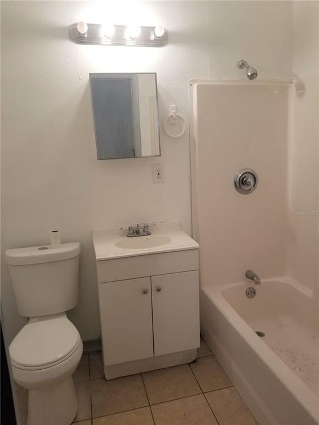 2107 W Chestnut St, House other with 4 bedrooms, 2 bathrooms and null parking in TAMPA FL | Image 7