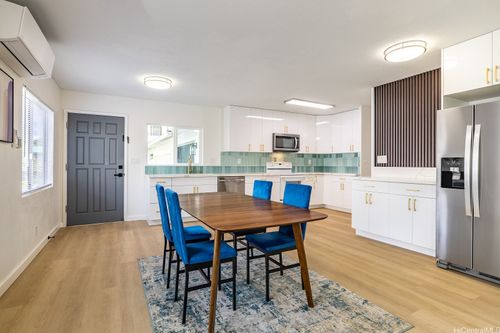 apt-a-3838 Claudine St, Honolulu, HI, 96816-4377 | Card Image
