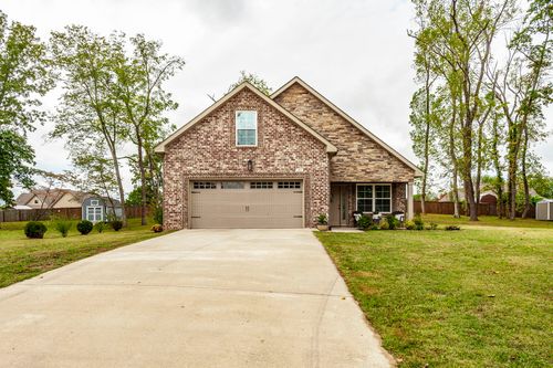 142 Irish Oaks Dr, Portland, TN, 37148-2249 | Card Image
