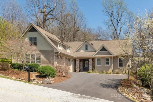 23 Dartmoor Ct, Flat Rock, NC, 28731-0049 | Card Image