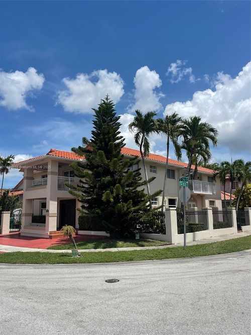 2-10006 Sw 26th Ter, Miami, FL, 33165-2674 | Card Image