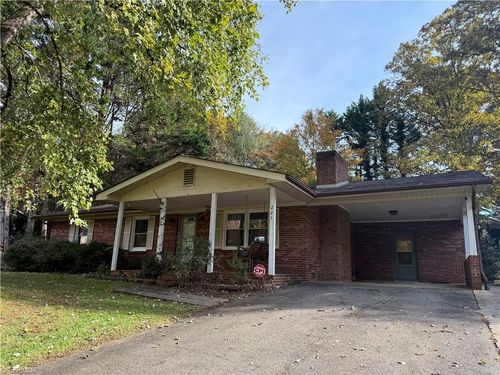 221 Doncaster Dr, North Wilkesboro, NC, 28659-9072 | Card Image