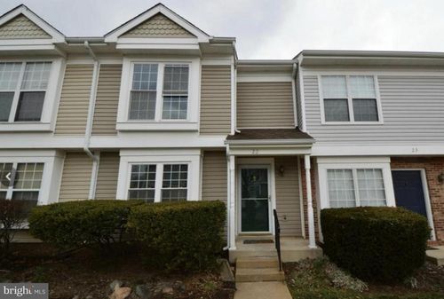22 Essex Sq, STERLING, VA, 20164-3226 | Card Image