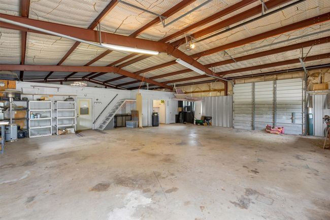 Large 1, 200 s.f. shop with restroom, washer dryer and storage space | Image 30