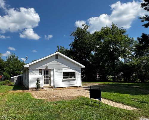 2312 Fulton St, Anderson, IN, 46016-3662 | Card Image