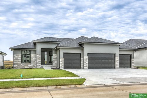 5528 N 213th St, Elkhorn, NE, 68022-4990 | Card Image