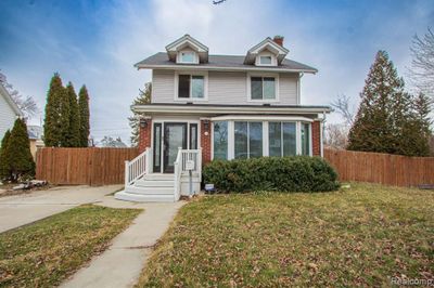 11 Fessenden Street, Home with 3 bedrooms, 2 bathrooms and null parking in Mt. Clemens MI | Image 1