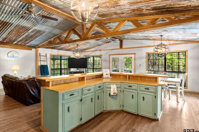230 W Sesame St, House other with 3 bedrooms, 2 bathrooms and null parking in Karnack TX | Image 35
