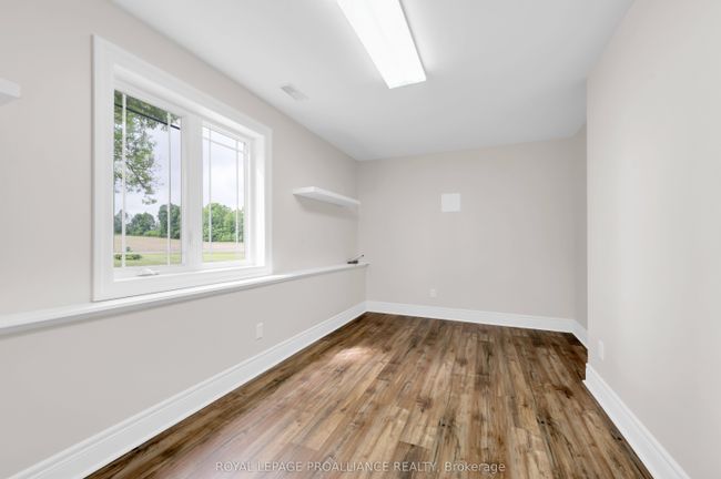 126 Squire Rd, House other with 3 bedrooms, 2 bathrooms and 8 parking in Springbrook ON | Image 24