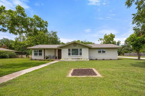 1200 Park Center St, Benbrook, TX, 76126-3508 | Card Image
