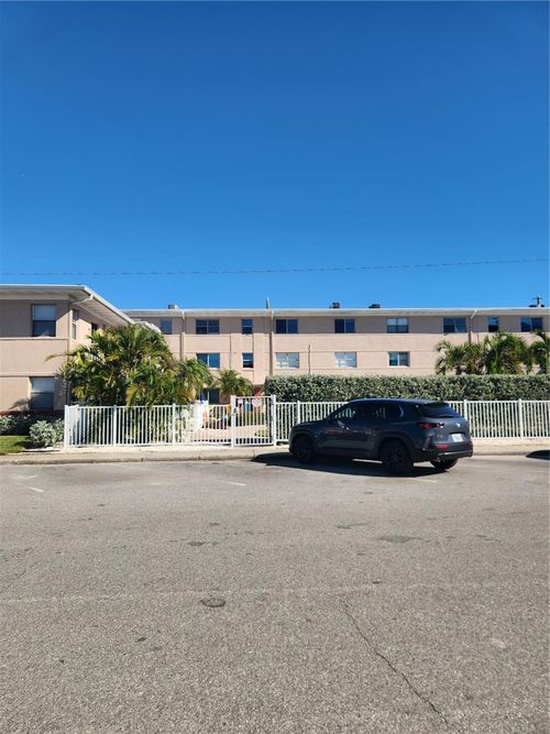 apt-206-6700 Sunset Way, ST PETE BEACH, FL, 33706-2057 | Card Image