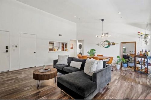 unit-17-6545 Reseda Blvd, Reseda, CA, 91335-6153 | Card Image